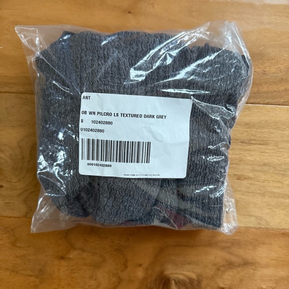 Brand New Anthropologie Pilcro Textured Charcoal Gray Wrap Knit Top, Small NWT - Picture 5 of 5